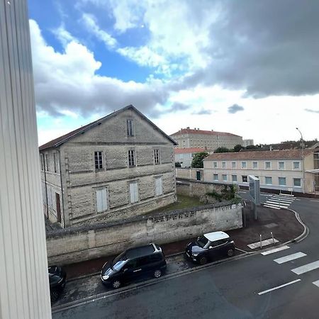 Superbe Studio Centre Ville * Clim * Wifi * Haut De Gamme * 昂古莱姆 外观 照片