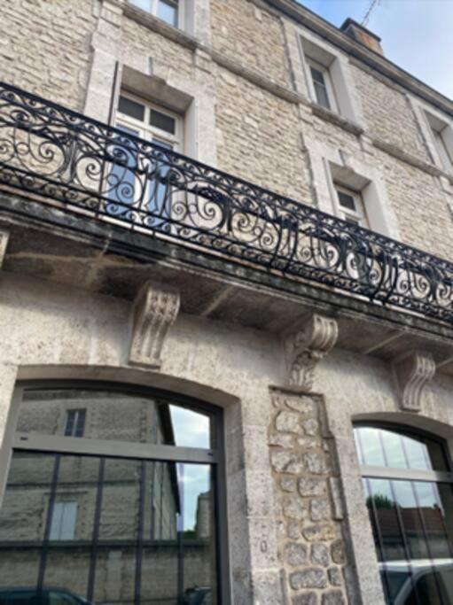 Superbe Studio Centre Ville * Clim * Wifi * Haut De Gamme * 昂古莱姆 外观 照片